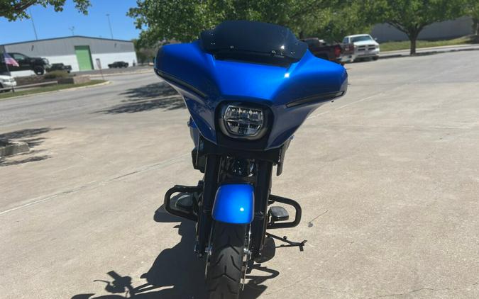 2024 Harley-Davidson® Street Glide® Blue Burst - Black Finish