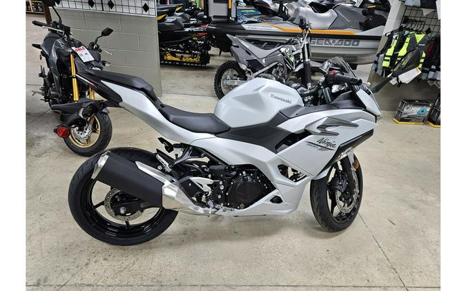 2024 Kawasaki NINJA 500 ABS