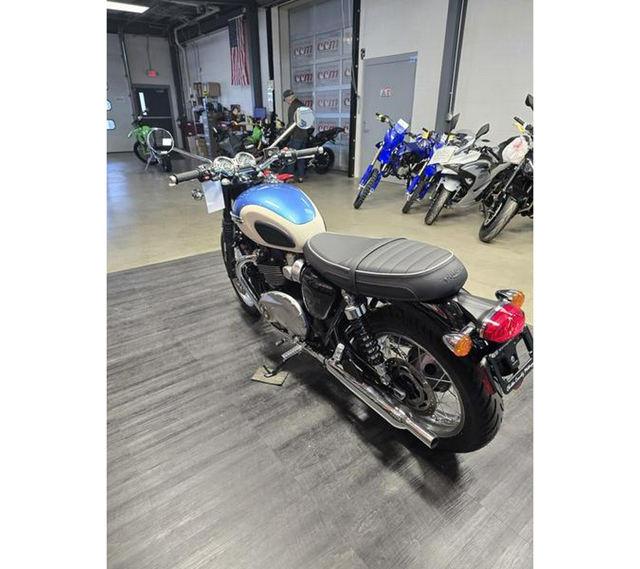 2026 Triumph BONNEVILLE T120.