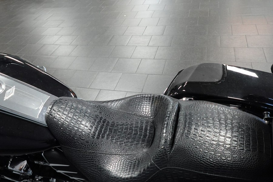 2018 Harley-Davidson Road King FLHR