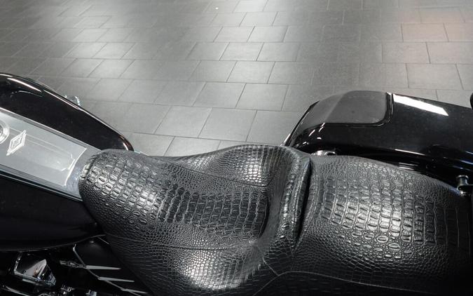 2018 Harley-Davidson Road King FLHR