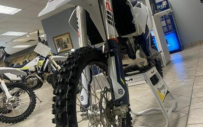 2022 Husqvarna® FX 450