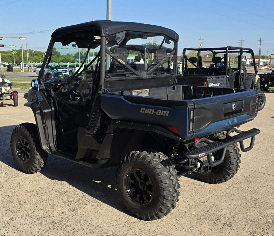 2026 Can-Am® Defender XT HD11