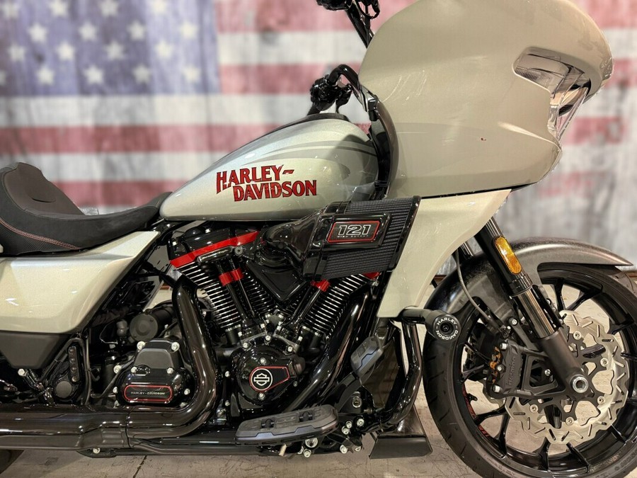 2025 Harley-Davidson CVO Road Glide ST