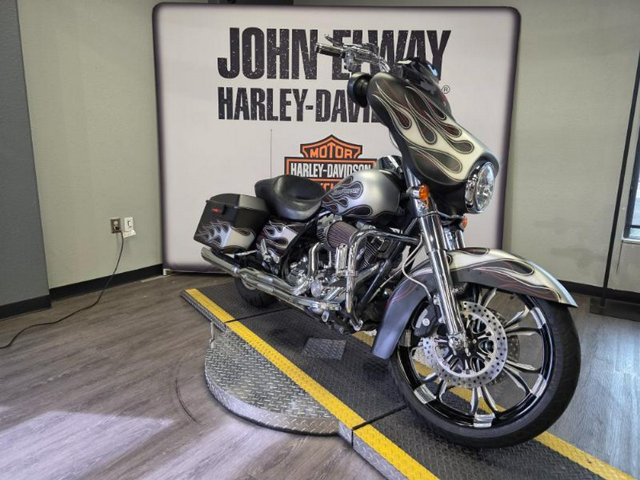 2010 Harley-Davidson Street Glide Base