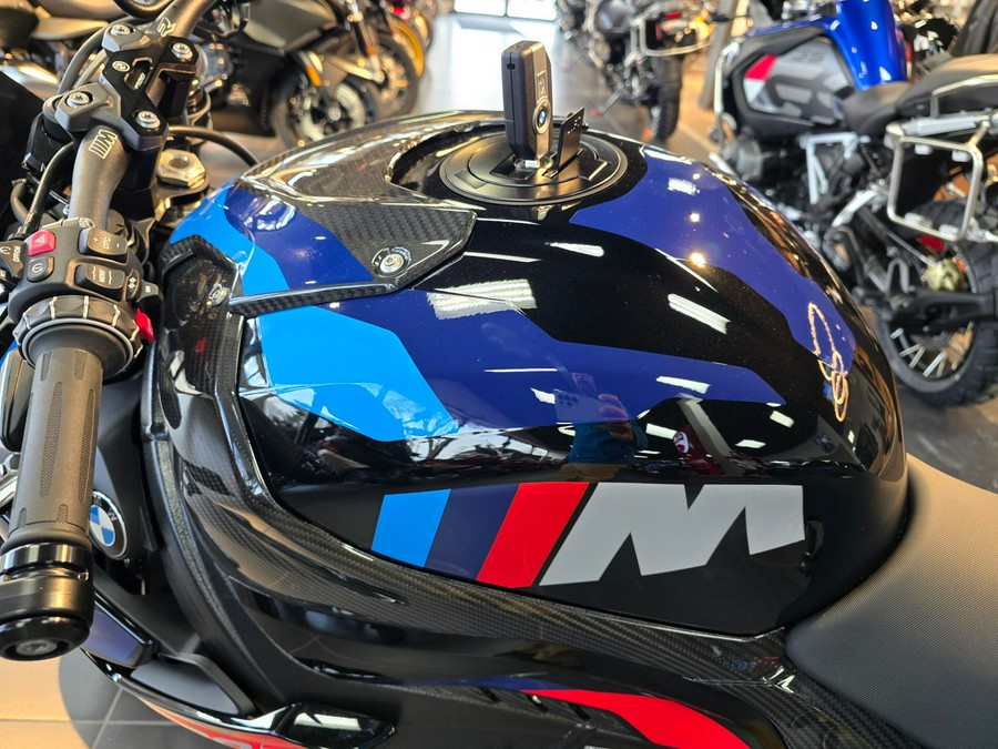 2024 BMW M 1000 R