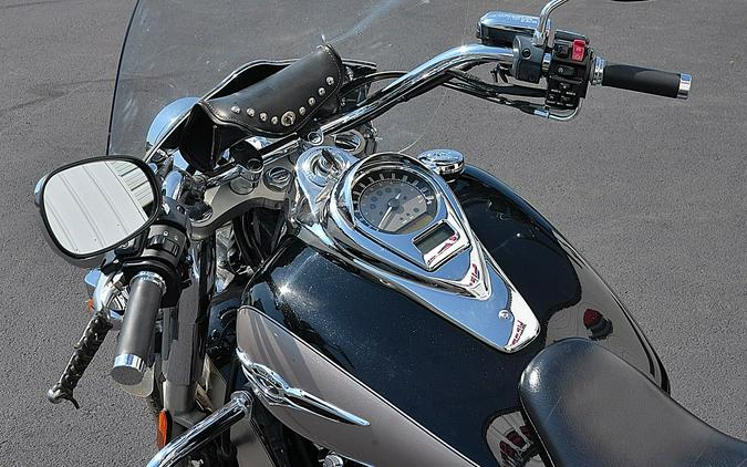 2010 KAWASAKI Vulcan 1700 Nomad