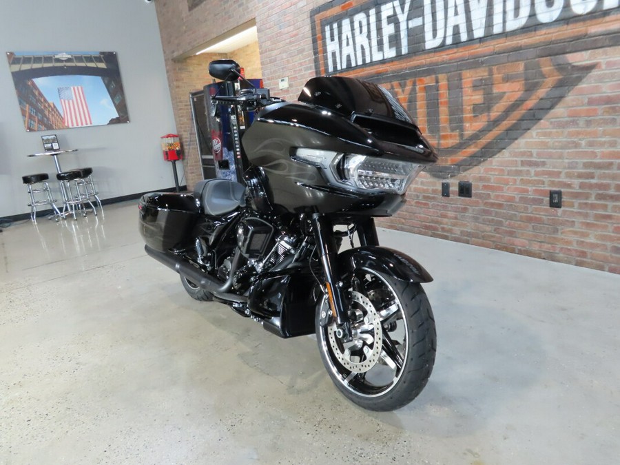 2025 Harley-Davidson® FLTRX Road Glide™