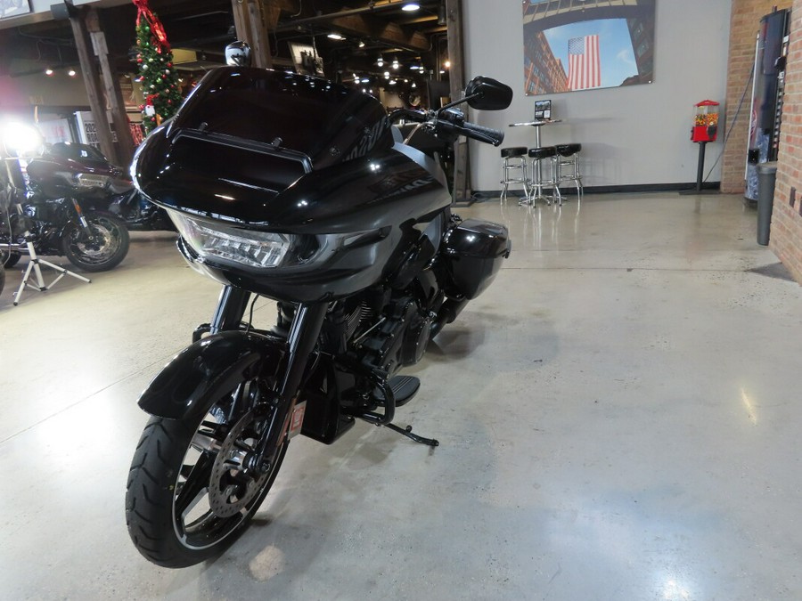 2025 Harley-Davidson® FLTRX Road Glide™