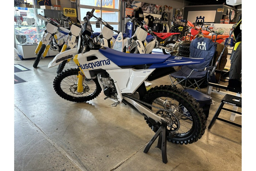 2027 FC 450 - Husqvarna Motorcycles