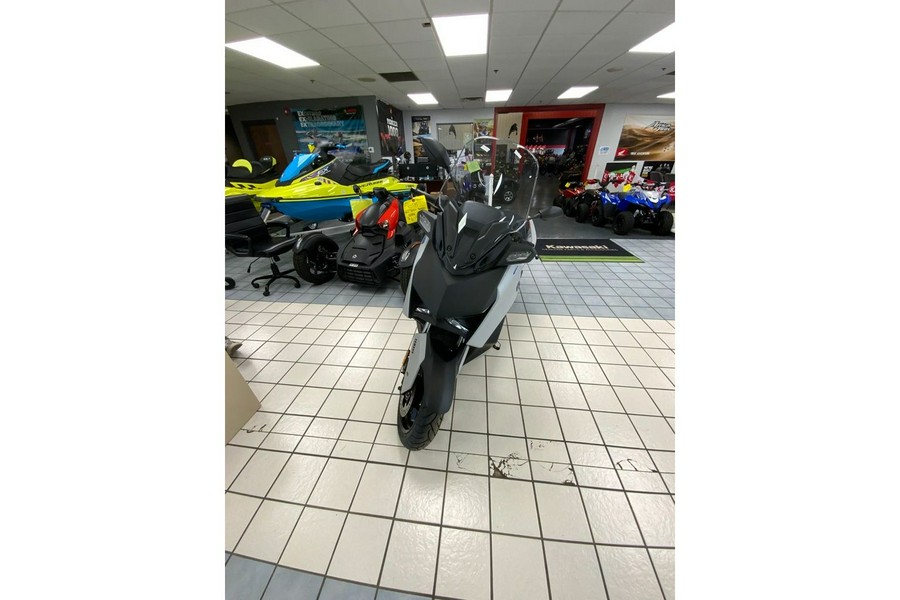 2024 Yamaha XMAX