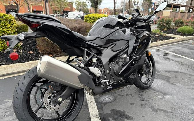 2026 Kawasaki Ninja® ZX™-4R ABS