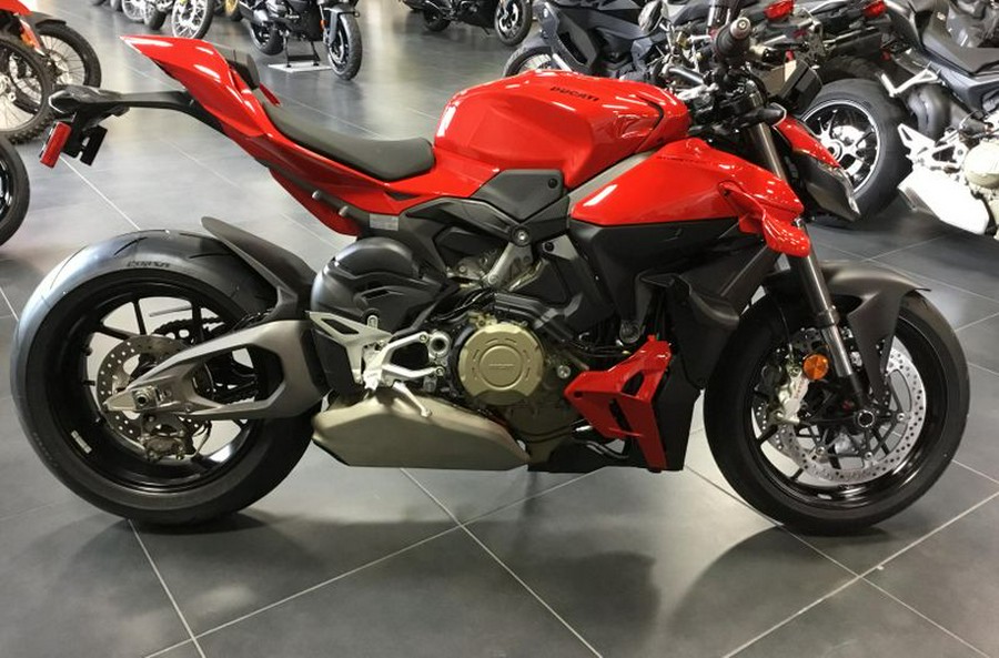 New 2025 Ducati STREETFIGHTER V4S