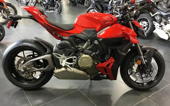 New 2025 Ducati STREETFIGHTER V4S