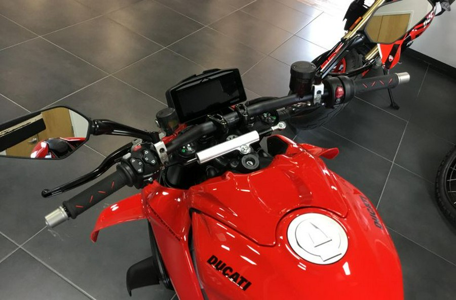 New 2025 Ducati STREETFIGHTER V4S
