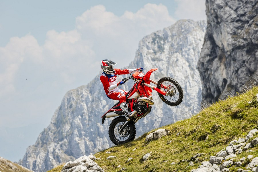 2027 BETA RR X-Pro 200 2-Stroke