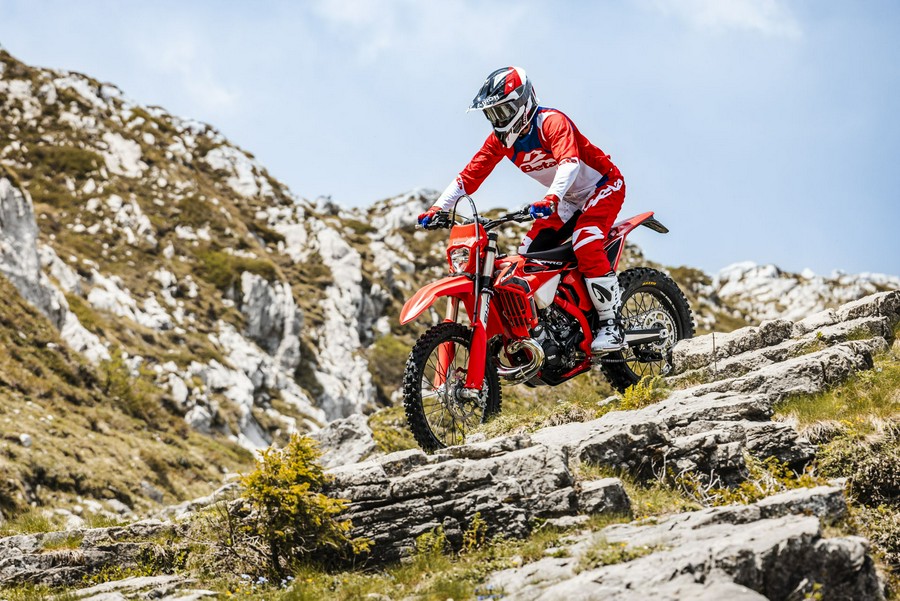 2027 BETA RR X-Pro 200 2-Stroke