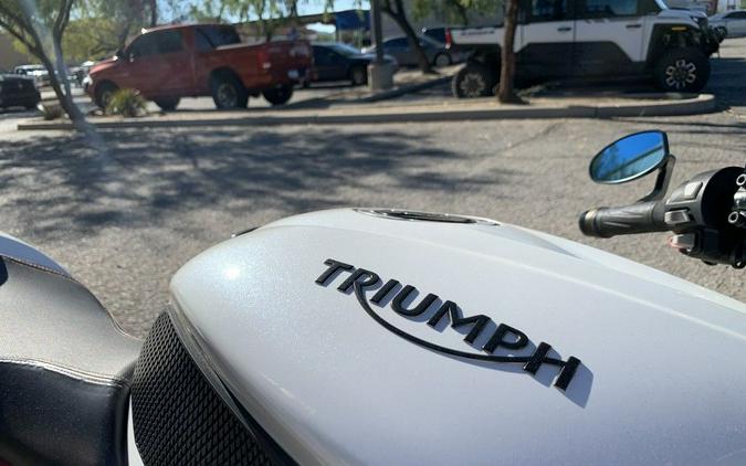 2018 Triumph Speed Triple R Crystal White