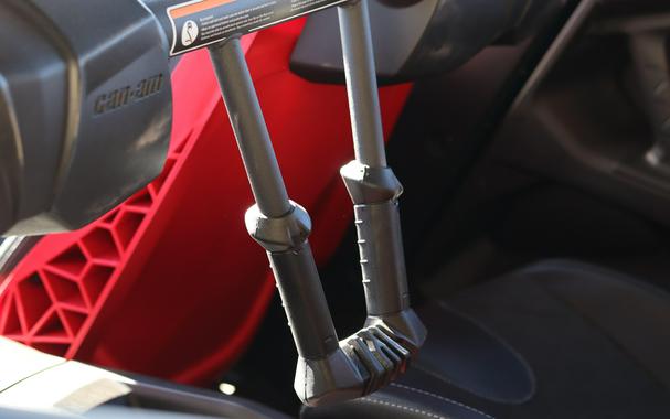 2026 CAN-AM MAVERICK R MAX X WITH SMARTSHOX 999T DCT