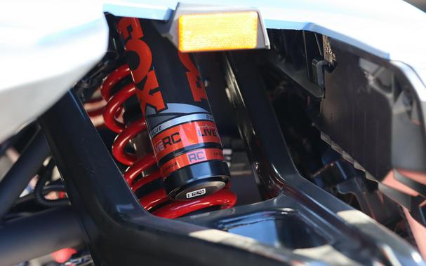 2026 CAN-AM MAVERICK R MAX X WITH SMARTSHOX 999T DCT