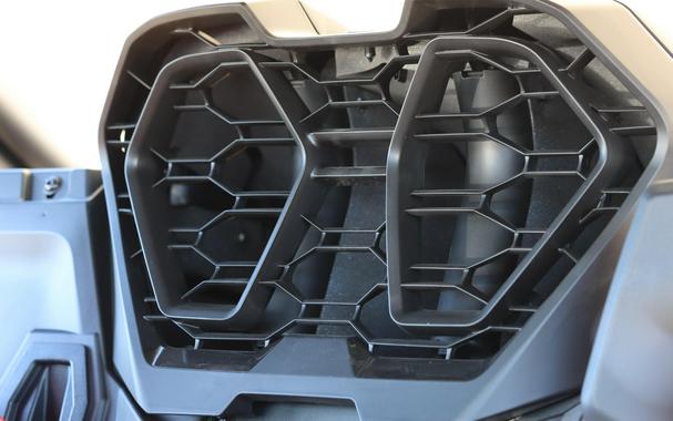 2026 CAN-AM MAVERICK R MAX X WITH SMARTSHOX 999T DCT