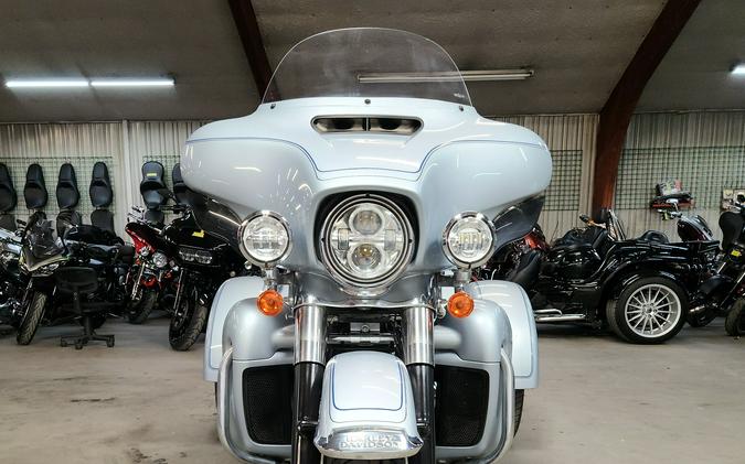 2023 Harley-Davidson® Tri Glide - FP8637
