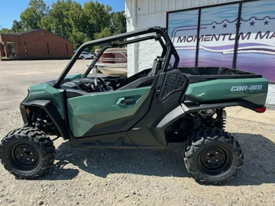 2026 Can-Am Commander DPS 700