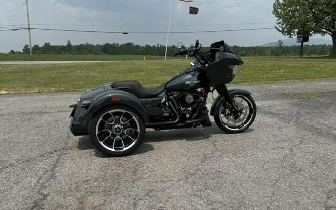 2026 Harley-Davidson® Road Glide 3 Iron Horse Metallic
