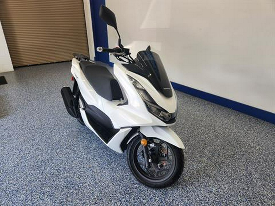 2022 Honda PCX150 ABS