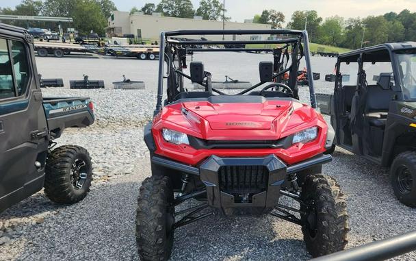 2025 Honda® Pioneer 1000-5 Deluxe