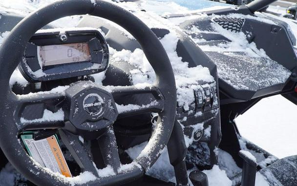 2026 Can-Am® Maverick X3 DS Turbo RR Scandi Blue & Orange Crush