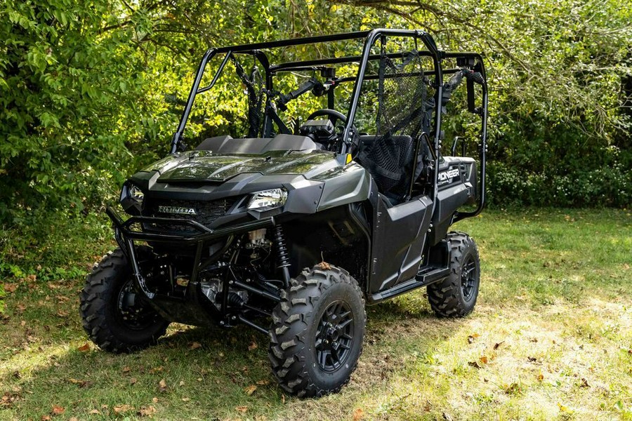 2026 Pioneer 700 - Honda