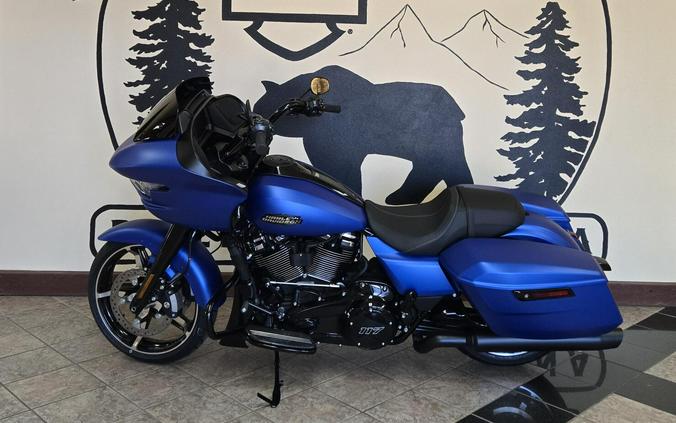 2026 Harley-Davidson® Road Glide® Aurora Blue Denim Black Trim