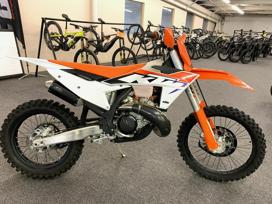 2023 KTM XC 300