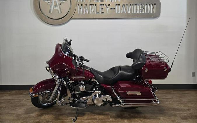 2006 Harley-Davidson® FLHTCI - Electra Glide® Classic