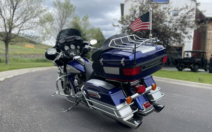 2006 FLHTCU