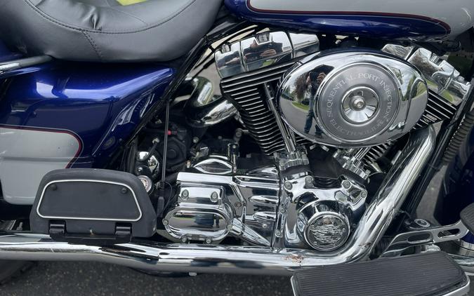 2006 FLHTCU