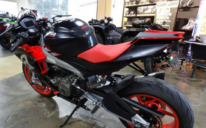 2021 Aprilia Tuono 660