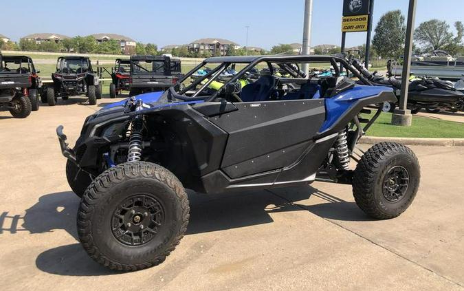 2020 Can-Am® Maverick™ X3 X™ rs Turbo RR Hyper Silver, Intense Blue & Manta Green