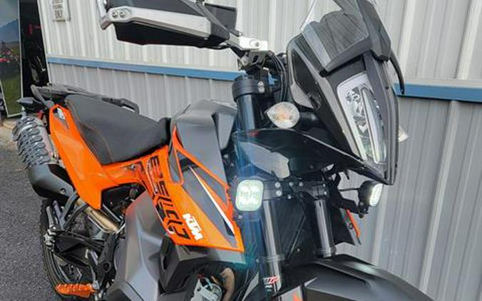 2022 KTM 890 Adventure