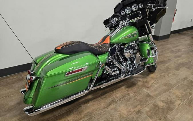 2015 Harley-Davidson® FLHX - Street Glide®