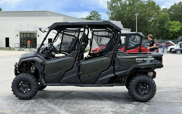 2025 Honda® Pioneer 1000-6 Deluxe Crew