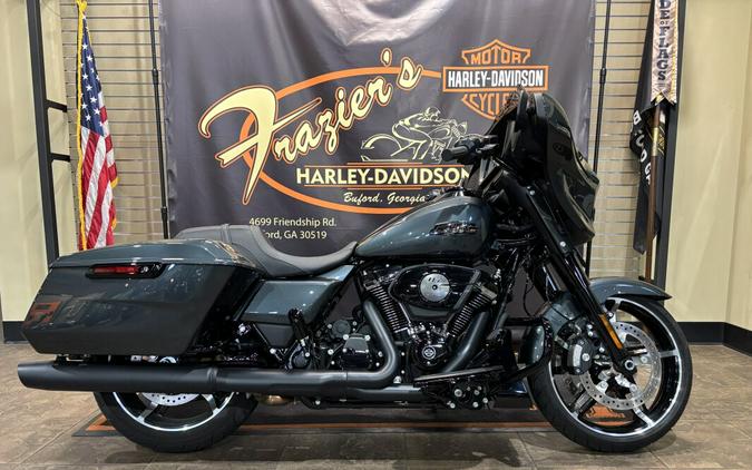 2025 Harley-Davidson® Street Glide® Iron Horse Metallic - Black Finish