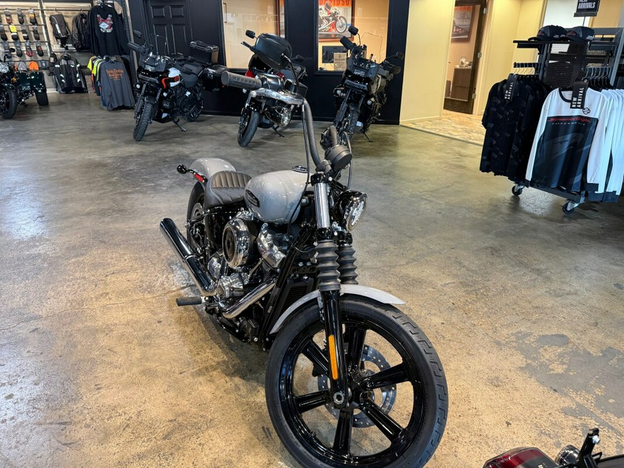 FXBB 2026 Street Bob