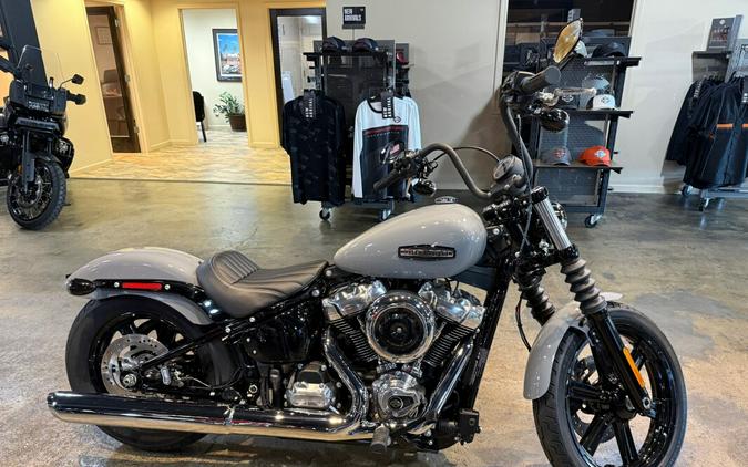 FXBB 2026 Street Bob