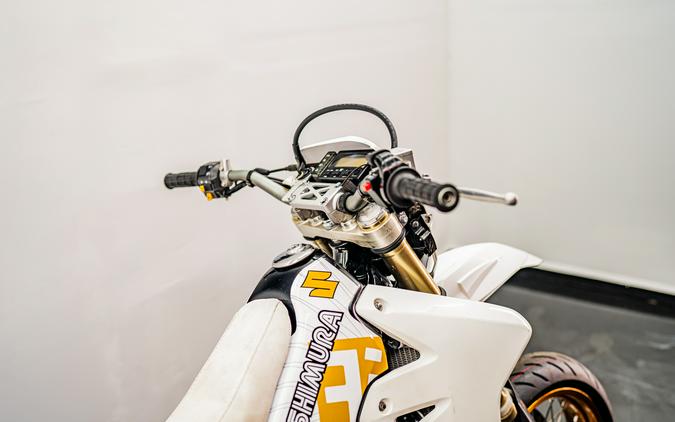 2019 Suzuki Motor of America Inc. DR-Z400SM