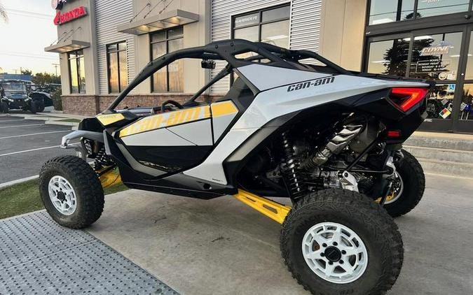 2024 Can-Am® Maverick R 999T DCT