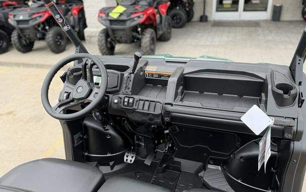 2026 Can-Am Defender MAX HD7