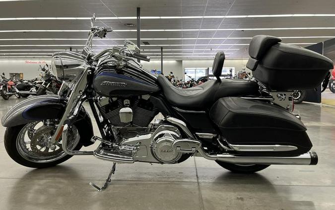 2008 Harley-Davidson® FLHRSE4 - Road King® Screamin' Eagle® 105th Anniversary Edition