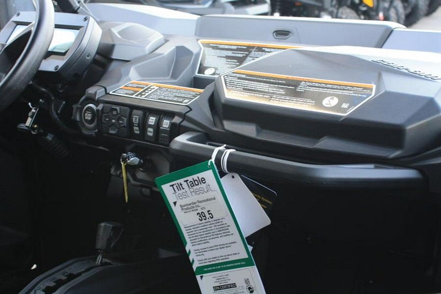 2026 Can-Am® 0006CTC00